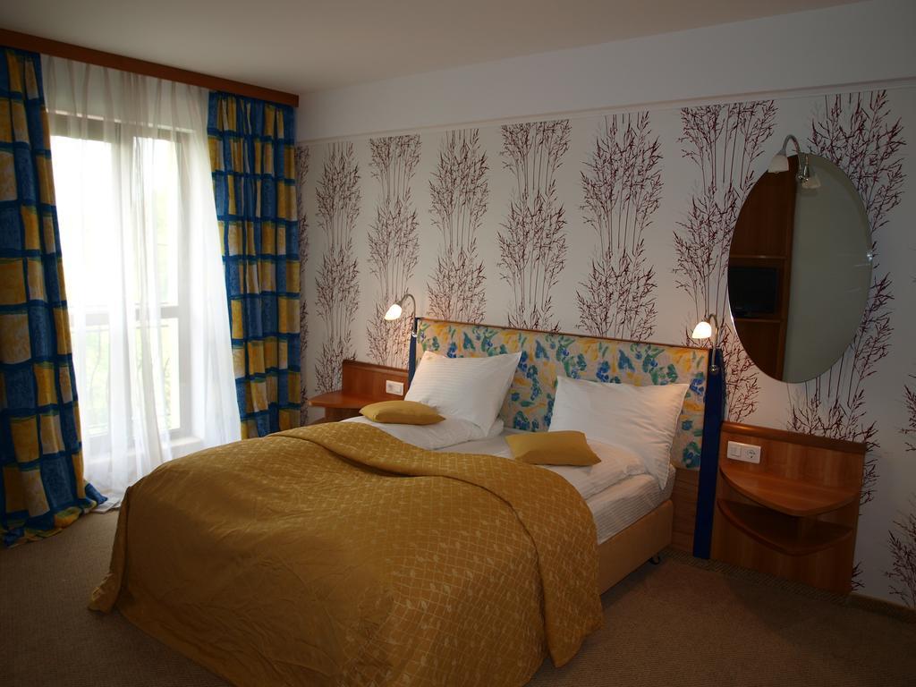 Hotel Doi Taurasi Afumati Номер фото