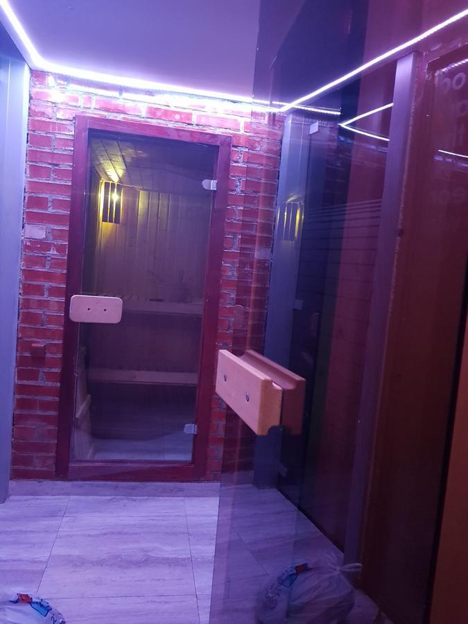 Hotel Doi Taurasi Afumati Экстерьер фото